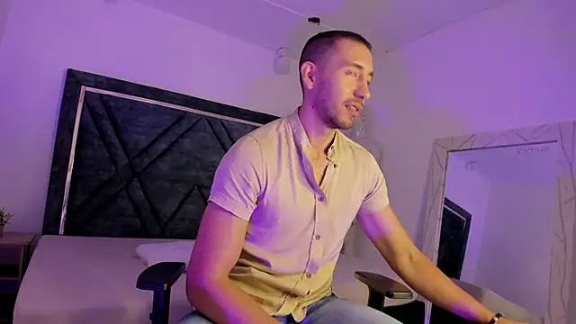 ElianReed online show from 10, 11, 2025