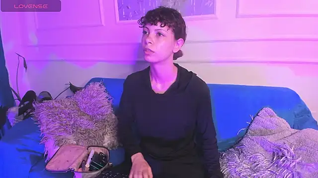 Snapshot of AliceMadnes chatting on 17, 2, 2026 AliceMadnes online show from 17, 2, 2026