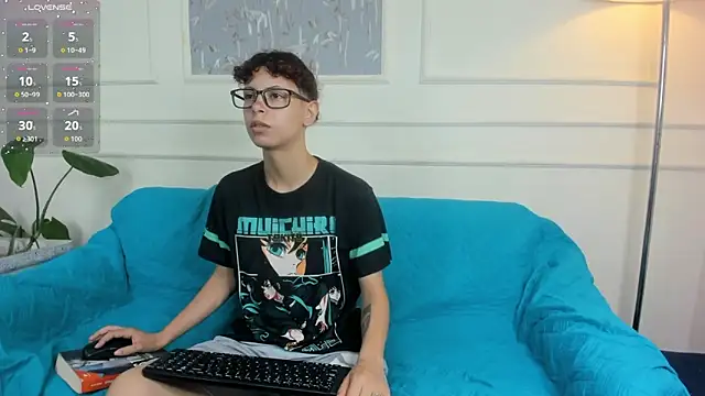 Snapshot of AliceMadnes chatting on 8, 3, 2026 AliceMadnes online show from 8, 3, 2026