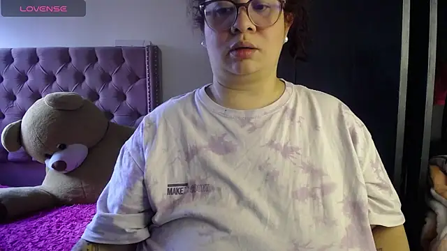 Snapshot of kattybbwbigboobs_ chatting on 5, 7, 2026 kattybbwbigboobs online show from 5, 7, 2026