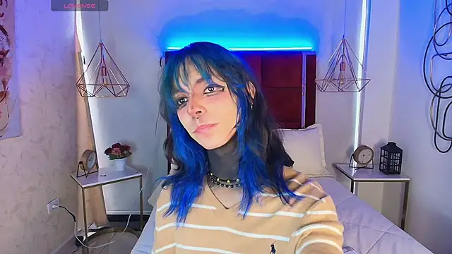 Snapshot of luxiel_ chatting on 1, 6, 2026 luxiel online show from 1, 6, 2026