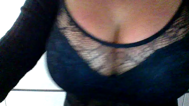 cleo094 online show from 5, 12, 2025