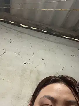 Snapshot of yangxinkyre chatting on 8, 11, 2025 yangxinkyre online show from 8, 11, 2025