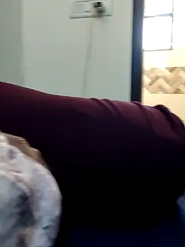 Snapshot of Piya_Bakshi chatting on 12, 11, 2025 Piya Bakshi online show from 12, 11, 2025