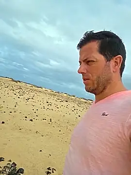 thenakedtraveler online show from 13, 1, 2026