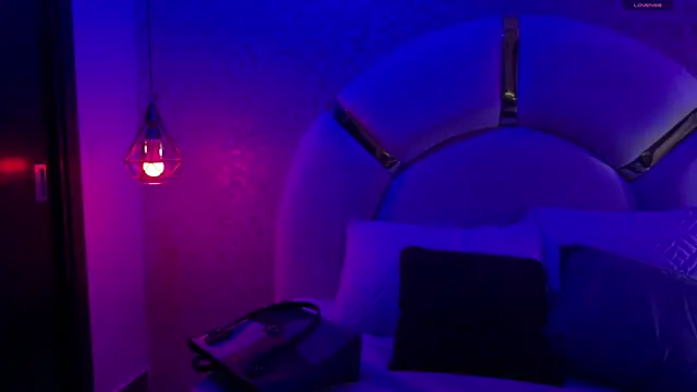 aria sm online show from 12, 11, 2025