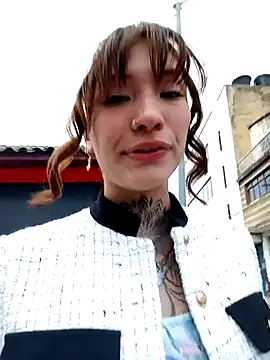 Suki Velvet online show from 11, 11, 2025