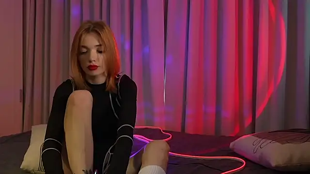 Snapshot of LinaaVelle chatting on 3, 5, 2026 LinaaVelle online show from 3, 5, 2026