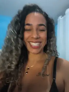 Snapshot of vivianeleoa chatting on 28, 7, 2026 vivianeleoa online show from 28, 7, 2026