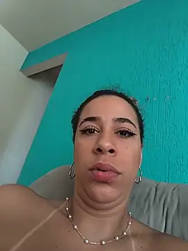 Snapshot of vivianeleoa chatting on 6, 8, 2026 vivianeleoa online show from 6, 8, 2026