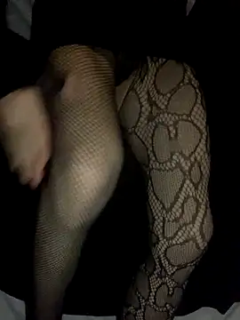 Snapshot of jaDomiiin chatting on 14, 11, 2025 jaDomiiin online show from 14, 11, 2025