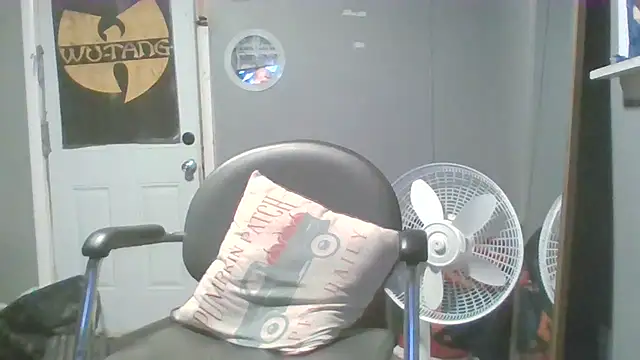 trickydickydaddy online show from 8, 4, 2026