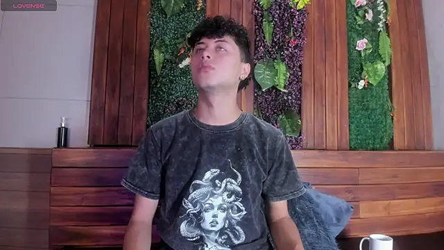 Noah dupont  online show from 21, 12, 2025