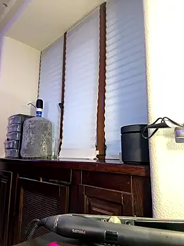 yourselenaa online show from 8, 1, 2026