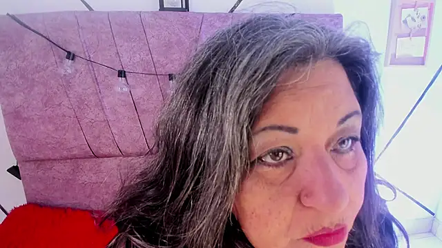 Victoriaa Anderson online show from 16, 2, 2026