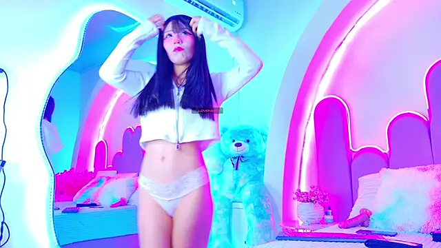 Snapshot of BunnySexyy18 chatting on 4, 5, 2026 BunnySexyy18 online show from 4, 5, 2026