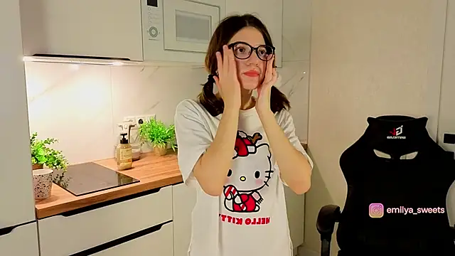 sweetsEmily online show from 14, 12, 2025