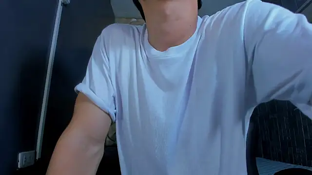 Snapshot of ElanGiraldo chatting on 10, 7, 2026 ElanGiraldo online show from 10, 7, 2026