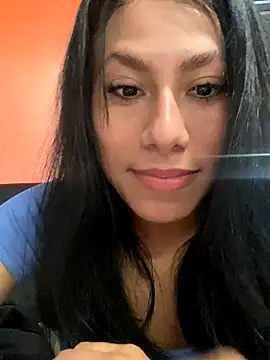 Snapshot of Katherinm chatting on 14, 11, 2025 Katherinm online show from 14, 11, 2025