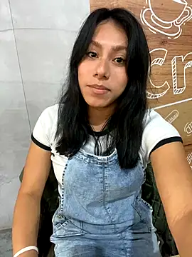 Snapshot of Katherinm chatting on 16, 11, 2025 Katherinm online show from 16, 11, 2025