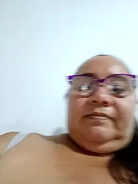 Snapshot of HotXXXgirl_01 chatting on 13, 11, 2025 HotXXXgirl 01 online show from 13, 11, 2025
