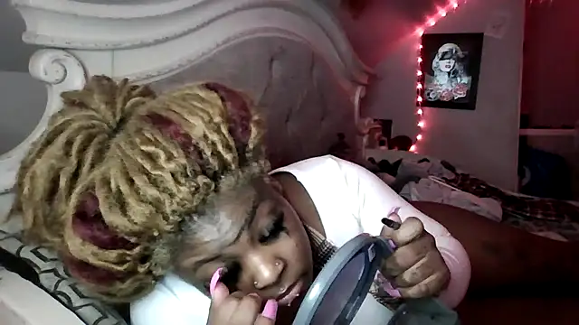 Snapshot of Dusaa_ chatting on 5, 2, 2026 Dusaa online show from 5, 2, 2026