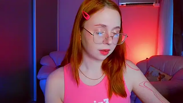 Snapshot of Erica_Nelson chatting on 28, 4, 2026 Erica Nelson online show from 28, 4, 2026