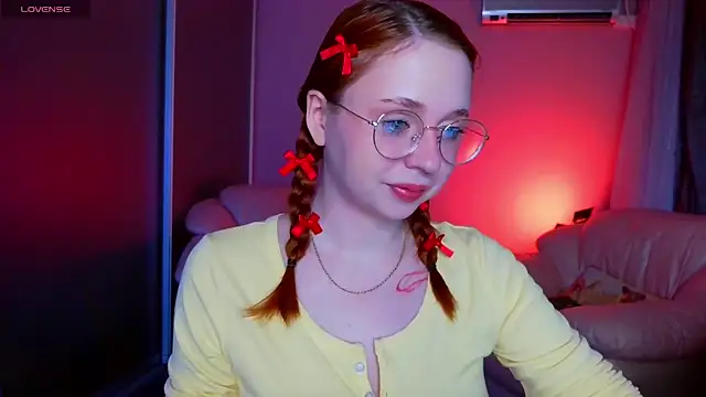Snapshot of Erica_Nelson chatting on 17, 5, 2026 Erica Nelson online show from 17, 5, 2026