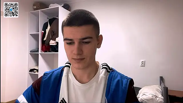 Snapshot of _BarePulse chatting on 2, 2, 2026 BarePulse online show from 2, 2, 2026