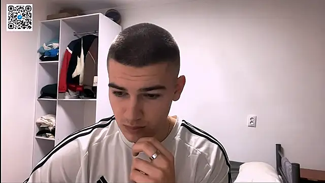 Snapshot of _BarePulse chatting on 17, 2, 2026 BarePulse online show from 17, 2, 2026