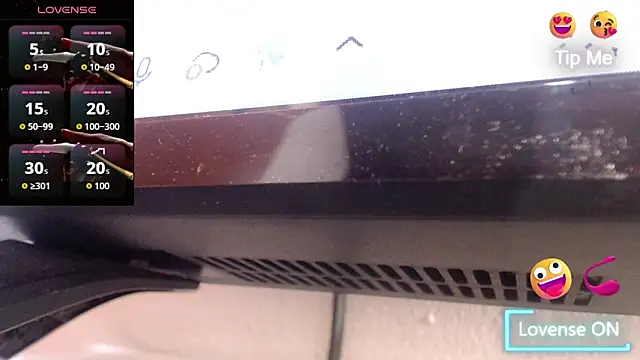 Snapshot of chloe_cherry_ chatting on 26, 11, 2025 chloe cherry online show from 26, 11, 2025