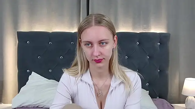 Snapshot of RachaelCute chatting on 12, 5, 2026 RachaelCute online show from 12, 5, 2026