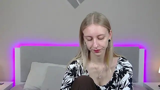 Snapshot of RachaelCute chatting on 16, 5, 2026 RachaelCute online show from 16, 5, 2026
