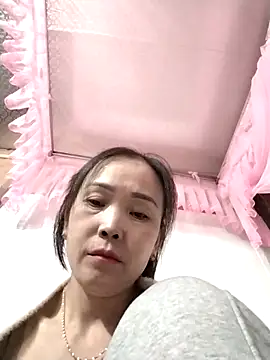 Snapshot of Feeling-hot chatting on 27, 11, 2025 Feeling-hot online show from 27, 11, 2025