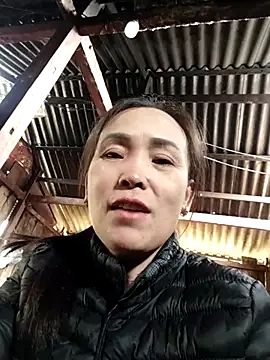 Snapshot of Feeling-hot chatting on 2, 12, 2025 Feeling-hot online show from 2, 12, 2025