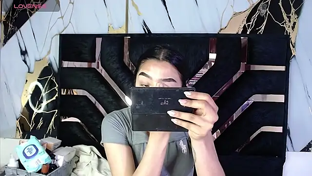 tael novacs online show from 12, 1, 2026