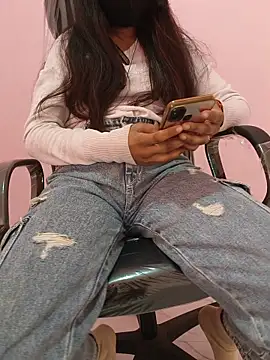 Iamyourdarling online show from 24, 11, 2025