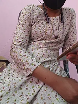 Iamyourdarling online show from 18, 12, 2025