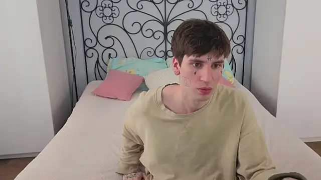 Danny loves Mary online show from 16, 4, 2026