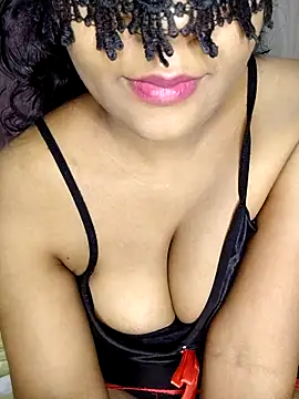 Snapshot of Hot-honey_x chatting on 16, 11, 2025 Hot-honey x online show from 16, 11, 2025