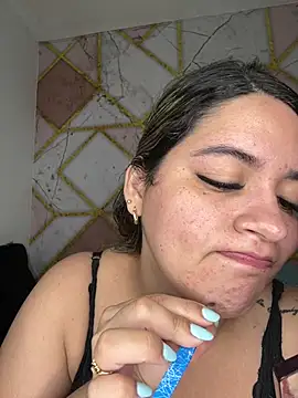 Amira Malia online show from 8, 4, 2026