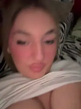 Snapshot of Marisaaasss chatting on 12, 1, 2026 Marisaaasss online show from 12, 1, 2026