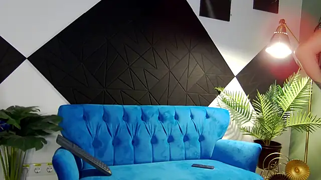 EvvaLovvia online show from 13, 11, 2025