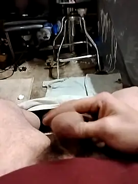 Snapshot of simplybored1 chatting on 20, 2, 2026 simplybored1 online show from 20, 2, 2026