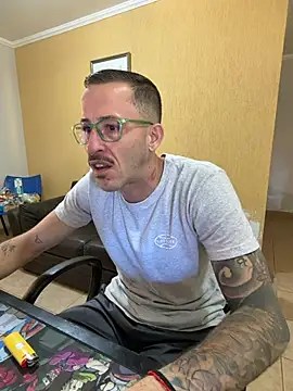 Lucasjandre online show from 5, 8, 2026