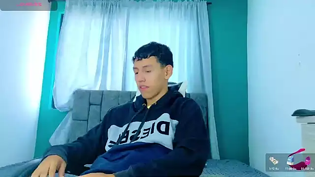 FelipeGonzalezz online show from 19, 11, 2025