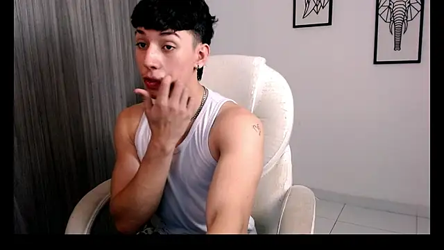 Snapshot of Steven_Connor chatting on 12, 11, 2025 Steven Connor online show from 12, 11, 2025