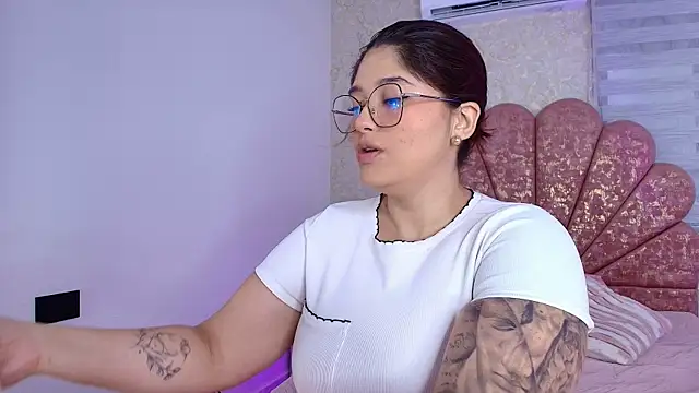 mia fontana  online show from 10, 1, 2026