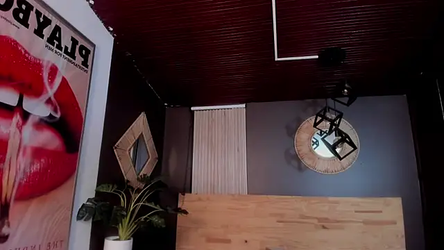 Velvet Dreamss online show from 14, 2, 2026