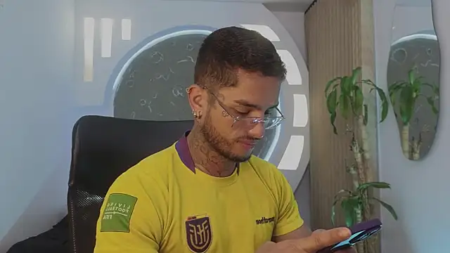 Snapshot of Alanrodgers chatting on 3, 4, 2026 Alanrodgers online show from 3, 4, 2026